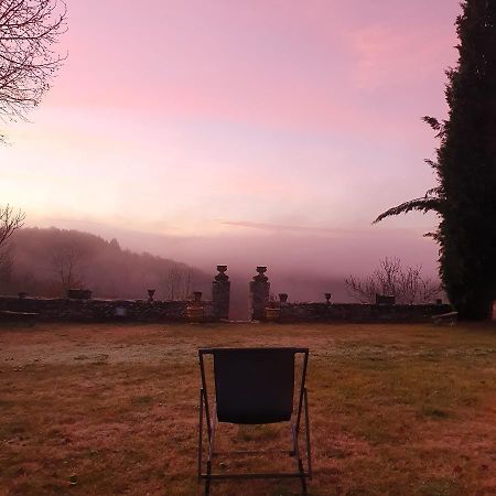 Les Pierres Lotoises - Chambre Dhotes Le Pigeonnier Reilhaguet Zewnętrze zdjęcie